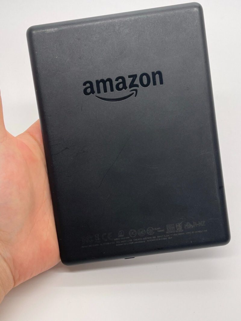 Máy Đọc Sách Điện Tử Amazon Kindle Basic 8th